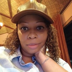 Meet your Posher, Dishel